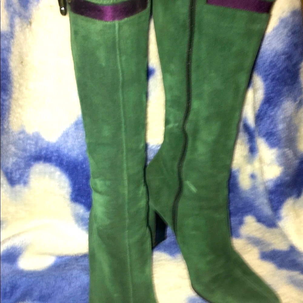 GG DEADSTOCK Gucci Green Suede Purple Ribbon w Horse-bit Boots - Picture 2 of 11